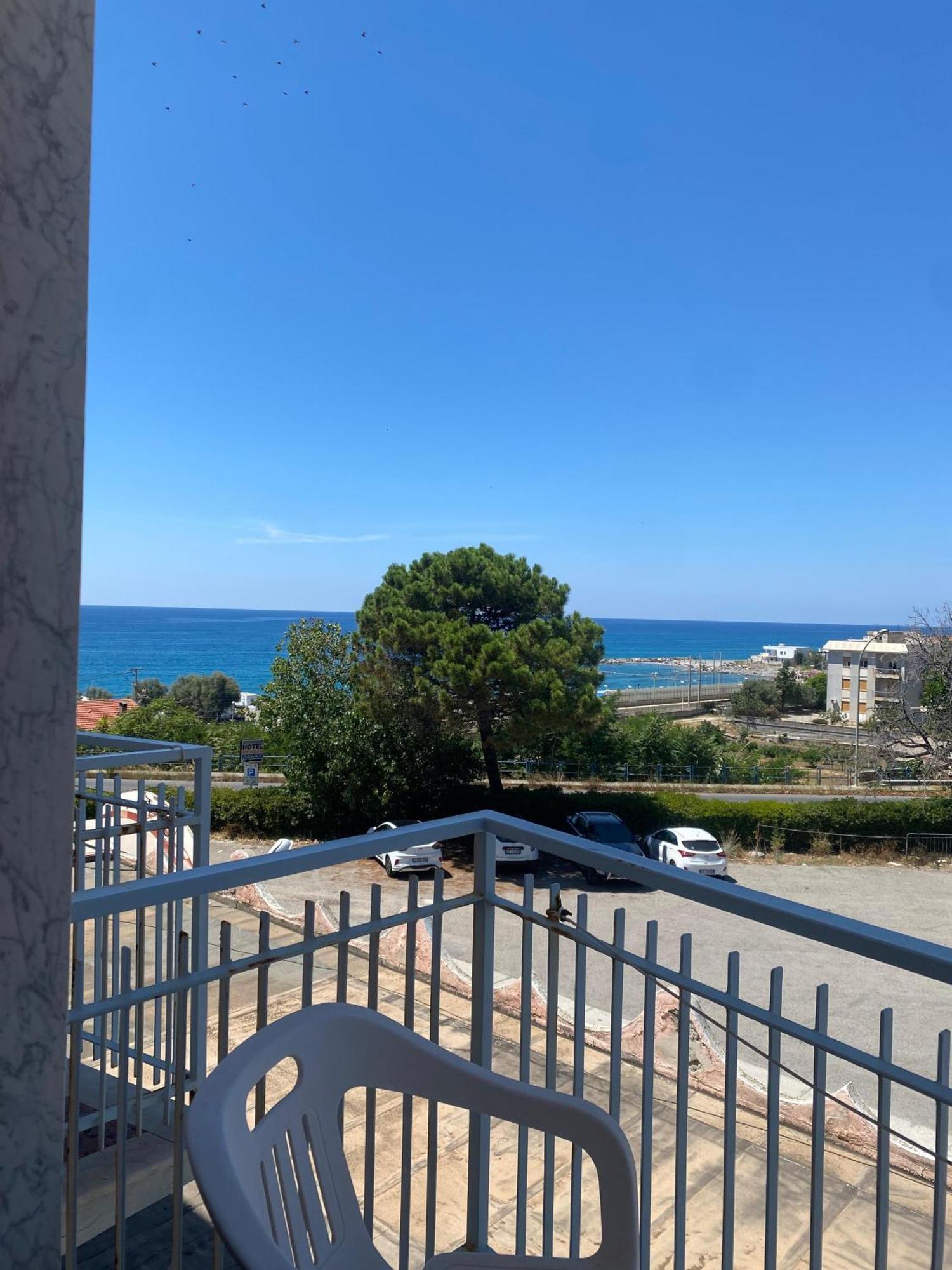 Al Torrione Bed and Breakfast Campora San Giovanni Buitenkant foto